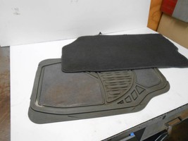 2008 Honda Accord Front Right RH Passenger side Floor Mats Two Pieces - $49.99