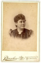 Circa 1890&#39;S Cabinet Card Woman Victorian Dress Brooch Preschen Milwaukee Wi - £7.56 GBP