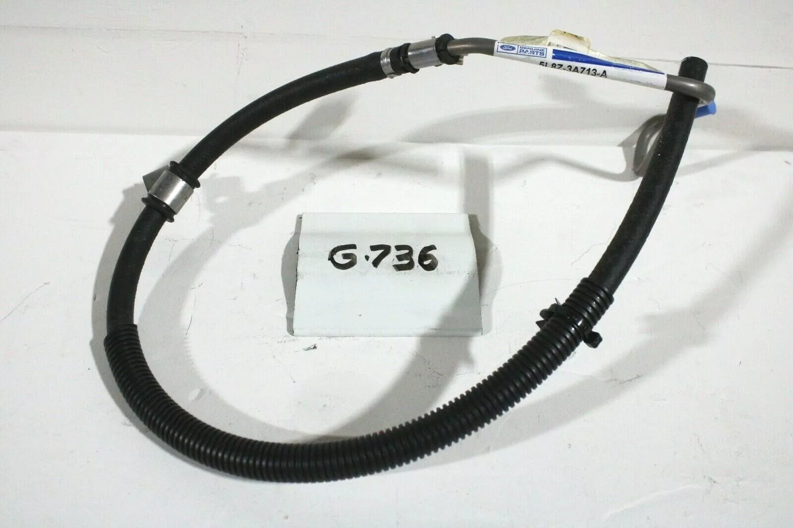 New OEM Power Steering Return Hose 2001-2004 Escape Tribute 2.0L 5L8Z-3A... - £47.04 GBP