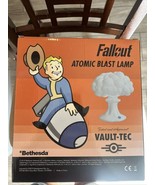 Fallout Atomic Blast Lamp Figure Statue Merchandise Collectibles Bethesda - $14,255.14 MXN
