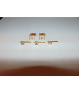 Vintage Swank BW Gold Tone Cufflinks &amp; Vest Studs in Mother of Pearl - $420.48 MXN