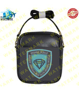 1 SHINEE Slingbag - $446.99 MXN