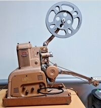 Parts Repair Vintage Ampro Stylist 16MM Film Projector &amp; Speaker Tested - $127.39