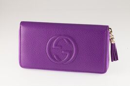 Authenticity Guarantee

Gucci Purple Leather Soho Zip Around Wallet with... - $12,971.30 MXN