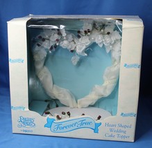 Precious Moments Heart Shaped Wedding Cake Topper (Bride &amp; Groom not included) - £19.38 GBP