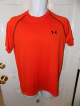 UNDER ARMOUR ORANGE HEAT GEAR LOOSE FIT SHORT SLEEVE SHIRT SIZE S MEN&#39;S EUC - £11.67 GBP