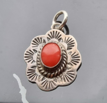 JEFF LARGO NAVAJO 925 STERLING SILVER NATURAL CORAL PENDANT - $1,299.47 MXN
