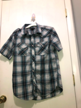 Helix Plaid Short Sleeve Shirt Mens Medium Epaulettes on Shoulder - £8.53 GBP