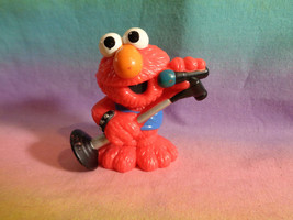2010 Sesame Street Workshop Elmo with Microphone PVC Figure  - £3.85 GBP