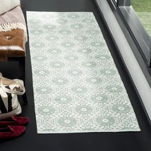 SAFAVIEH Montauk Collection Runner Rug - 2&#39;3&quot; x 7&#39;, Light Green &amp; Ivory, Handmad - £48.64 GBP