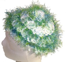 White Crochet Beanie Hat with Green Trim - £9.40 GBP