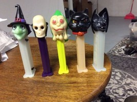 5 PEZ Halloween Skull, Black Cat, Witch some with Glow Stems Dispensers - £9.61 GBP