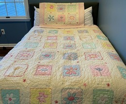 Pottery Barn Kids Quilted Bedspread Sham Flowers Full Queen - £75.01 GBP