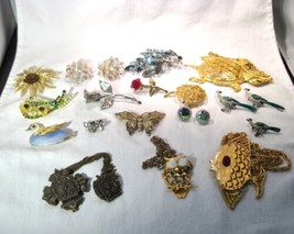 Vintage Rhinestone Brooch Necklace Earrings Costume Jewelry - Lot of 18 - K1524 - £34.99 GBP