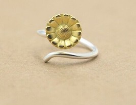 Gold daisy toe ring-SALE CLEARANCE - €9,02 EUR