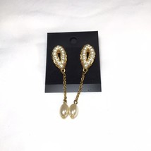 Avon Earrings Gold Tone And Faux Pearl Drop Earrings Vintage Pearl Ovals - £6.55 GBP