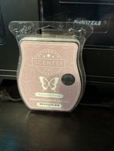 SCENTSY Wax Bar Retired Rosewood and Freesia Scent of the Month - $15.99