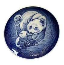 B&amp;G Mothers Day 1992 Panda Plate 6&quot; Copenhagen Porcelain Collectible - $11.48