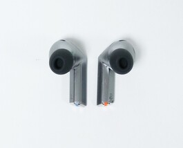 Samsung Galaxy Buds3 Pro SM-R630 Wireless Earbud Headphones - Silver image 3