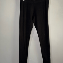 Victoria&#39;s Secret black athletic leggings - $21.56