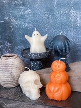 Autumnal Pumpkin Artisan Soy Wax Candle - $740.55 MXN