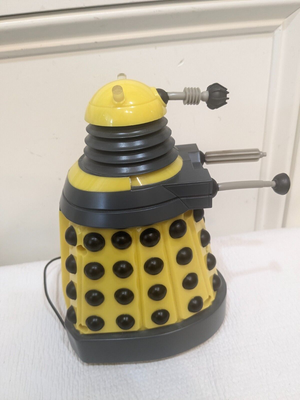 Zeon Doctor Who Yellow Dalek USB talking sounds motion detector toy ...