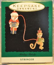 Hallmark - Monkey Stringer - Santa, Monkey, Music Grinder - Miniature Ornament - £8.99 GBP