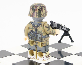 WW2 minifigure | German Army Waffen Soldier Military Officer | JPG009 image 4