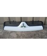 06 07 08 09 MITSUBISHI RAIDER FRONT BUMPER COVER HOOD UPPER TOP GRILLE R... - €102,71 EUR