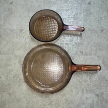 Set of 2 Corning Ware Vision Amber Glass Frying Pans With Waffle Bottoms w/10lid - £36.55 GBP