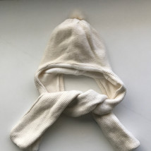 Jacadi Paris 41 Boshi Hat White Knit Beanie Baby Scarf Long Sides Scarf Pom - £24.78 GBP