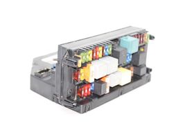 12-16 MERCEDES-BENZ E350 SEDAN Front SAM Module Relay Fuse Box F3690 image 9