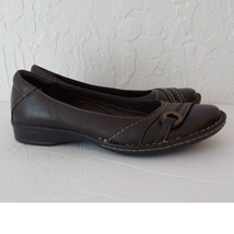 Clarks Brown Leather Comfort Shoes Slip On Women 8M Round Toe Flat Career Preppy - £16.60 GBP
