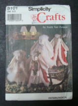 Simplicity Crafts Bunnies &amp; Clothes  20&quot; Christmas Coat Hat Muff Dress U... - $165.85 MXN