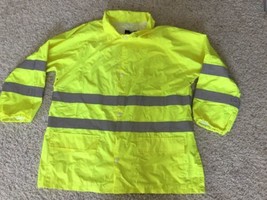 Majestic M-Safe 75-1351 High Visibility Rain Jacket Class 3 Size 2X - $373.95 MXN