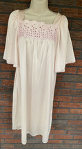 Vintage Pink Nightgown Small Nylon Pajamas Short Flutter Sleeves Embroidery VTG - £17.14 GBP