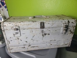 VINTAGE  MECHANIC, MACHINIST BARN CANTILEVER TOOL BOX MAN GIFT Metal 20&quot; - $145.27