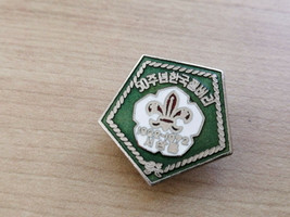 BOY SCOUT JAPAN pin in metal and lacque Original from 1972 for the 50th annivers - £23.18 GBP