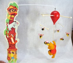 Vintage 1970&#39;S Sears Disney Winnie The Pooh Baby Crib Musical Mobile W/ Bees - £35.88 GBP