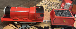 Thomas &amp; Friends Trackmaster James Motorized Train Engine and Tender Mattel 2013 - $14.12