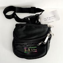 D &amp; D Fashion Collection New w/Tags Fanny Pack Small Capacity 3 Pocket - $90.98 MXN
