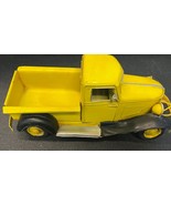 Vintage Farmhouse Yellow Fall Truck Metal Decor Rustic Style Indoor - $846.70 MXN