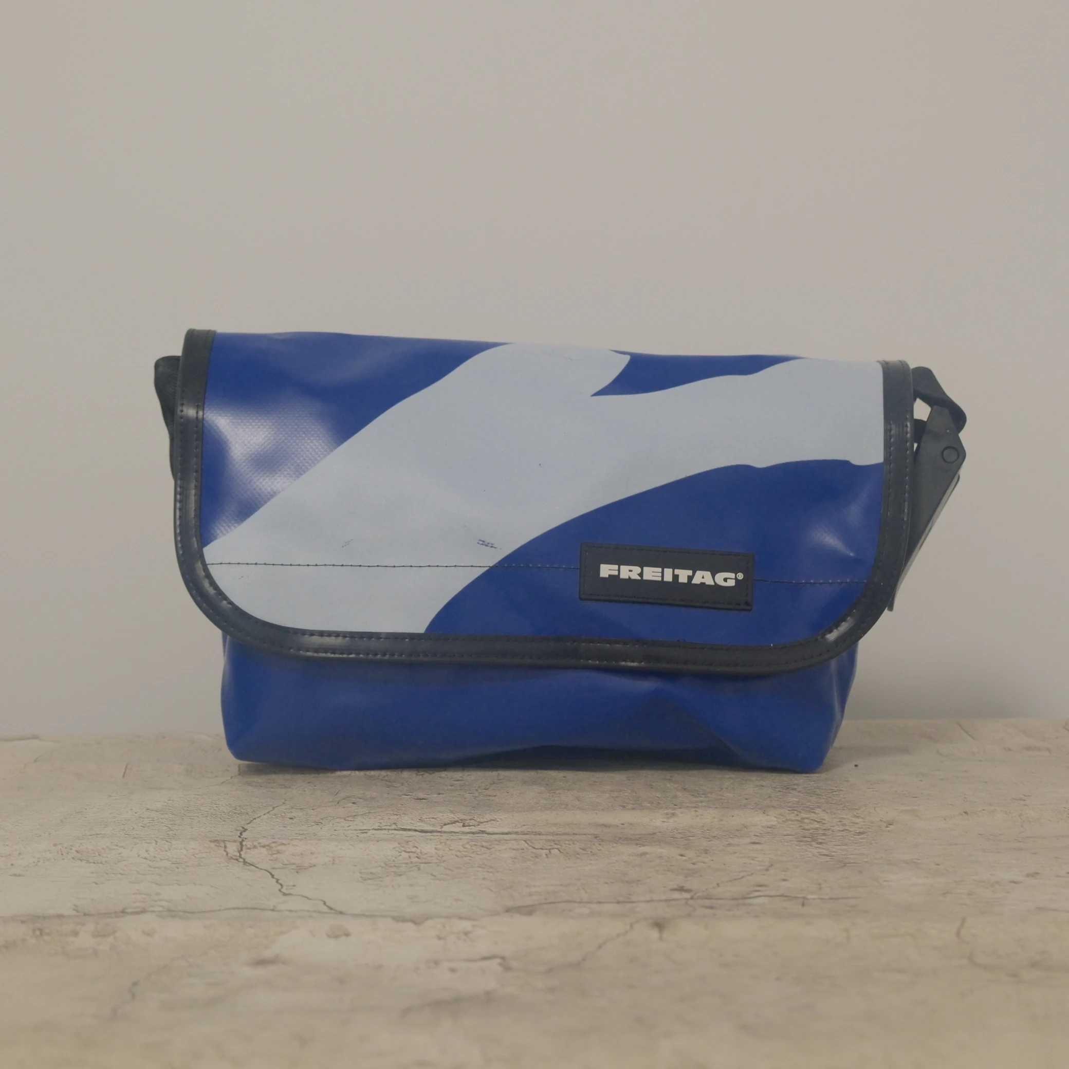 FREITAG F41 HAWAII FIVE-O Messenger Bag Single Shoulder Bag Crossbody Ba... - $185.38