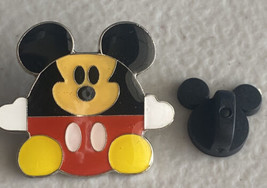 Mickey Mouse Round Cute Disney Pin Trading - $7.91