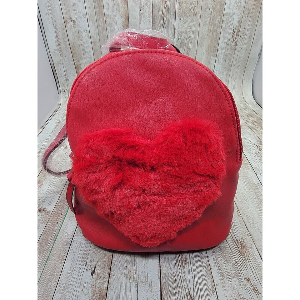 T-Shirt &amp; Jeans Love Furever Backpack In Red - $33.14