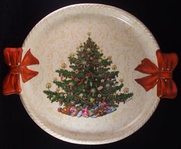 Old Fashion Christmas Tree Party Bow Tray -Party Supplies - $1.94