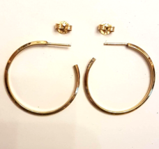 14K GF Yellow Gold Hoop Earrings 1 1/8&quot; Triangular Wire Hoops marked ZZ - £15.50 GBP