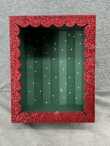 One Enesco Shadow Box Display Case Green With Red Glitter 6.5&quot; x 8&quot; - $15.18