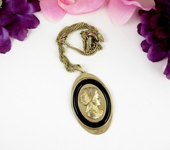 Goldtone Cameo Oval Black Frame Necklace Vintage Avon Twisted Chain 18&quot; - £13.44 GBP
