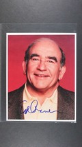 Ed Asner Signed Autographed Glossy 8x10 Photo - £32.04 GBP